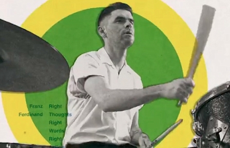 Paul Thomson trommelt